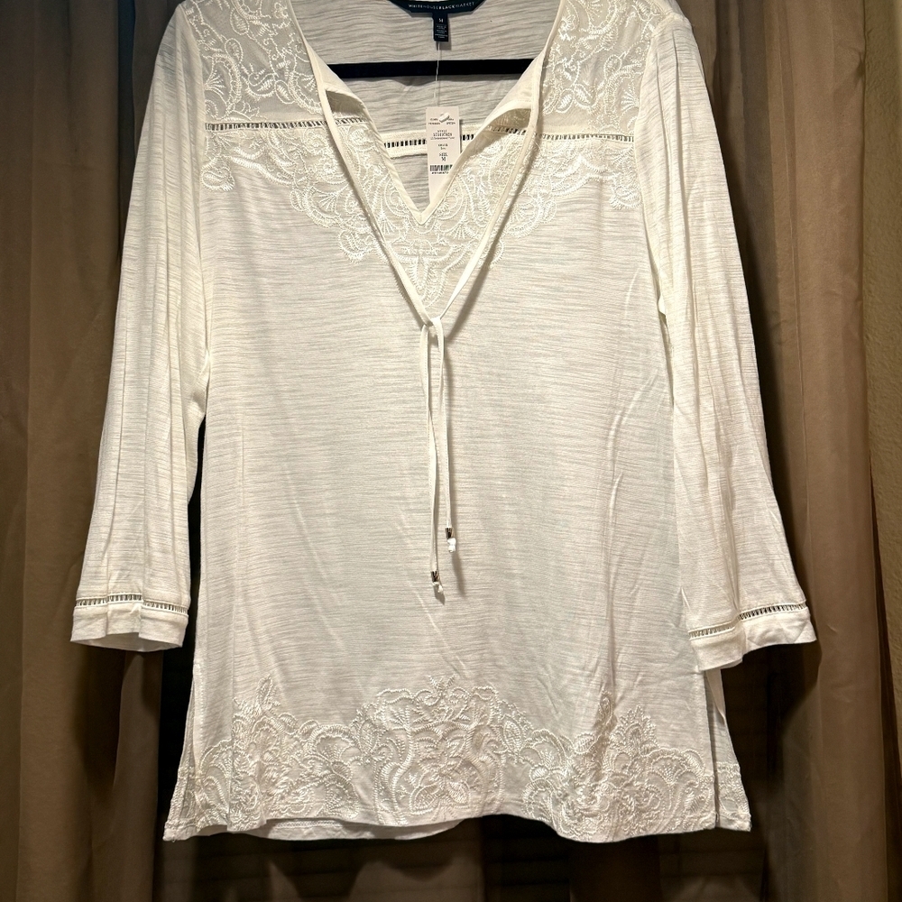 WHITEHOUSE BLACKMARKET Elegant White Embroidered Women's Top